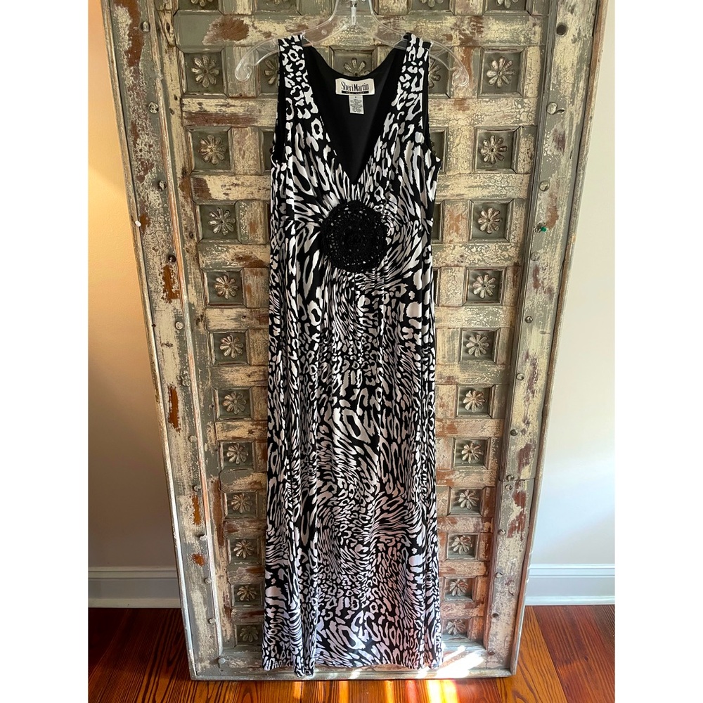 Black and White Dress w/ Crochet Appliqué